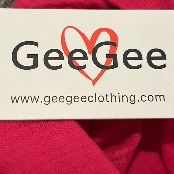 NWT - GeeGee - Fuchsia Gauze Tunic Shirt - Woman's Size Large - Picture 2 of 2